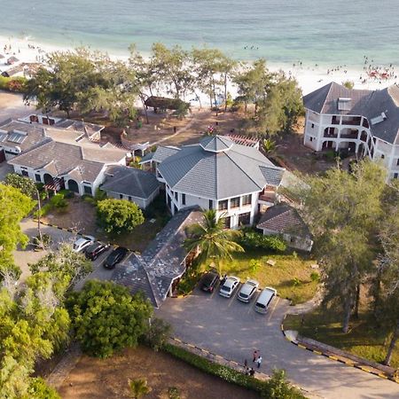 Watamu Adventist Beach Resort Exterior photo